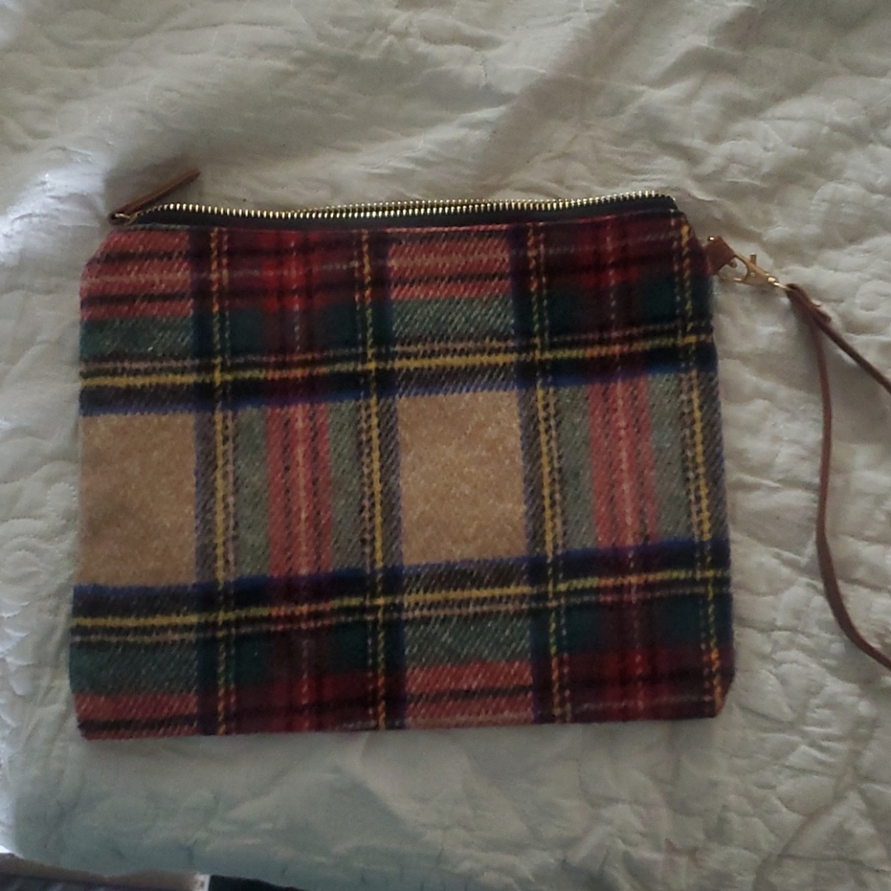 Trendy Plad wristlet purse